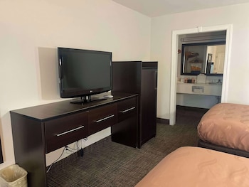 Standard Double Room, 2 Double Beds, Non Smoking