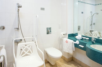 Standard Room, Multiple Beds, Accessible