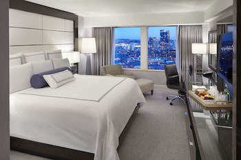 Pacific Club, Deluxe Room, 1 King Bed , City View