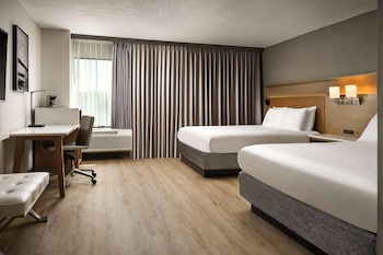 Room, 2 Queen Beds, Non Smoking