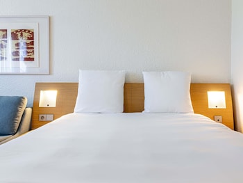 Standard Room, 1 Double Bed, Accessible, Non Smoking
