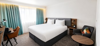 Standard Room, 1 Queen Bed