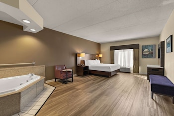 Deluxe Studio Suite, 1 King Bed, Non Smoking