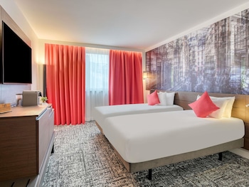Superior Room, 1 King Bed