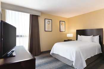 Suite, 1 Double Bed, Accessible, Non Smoking (Mobility & Hearing, Roll-in Shower)