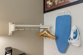 Superior Room, 1 King Bed, Accessible (Smoke Free)