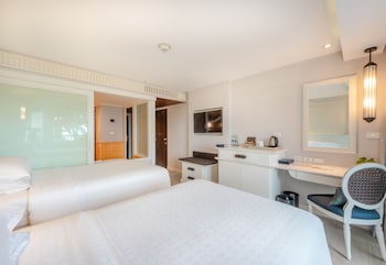 Room, 2 Twin Beds, Balcony