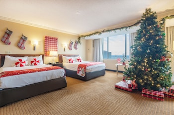 Junior Suite, 2 Queen Beds, Non Smoking (Holiday)