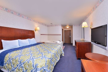 Suite, 1 King Bed (Jacuzzi)