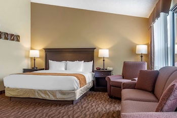 Suite, 1 King Bed, Non Smoking, Jetted Tub