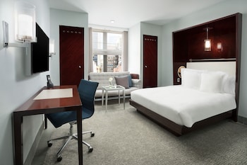 Standard Room, 1 Queen Bed