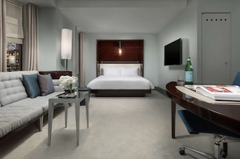 Deluxe Room, 1 Queen Bed