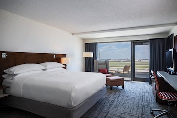 Room, 1 King Bed (Mobility Accessible, Tub)