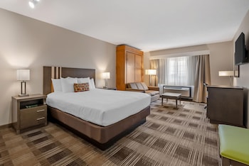 Suite, 1 King Bed, Non Smoking, Jetted Tub (Full Kitchen)