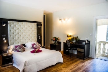 Junior Suite, 1 Queen Bed, Non Smoking