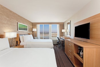 Standard Room, 2 Queen Beds (Top Floor)