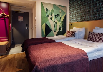 Standard Twin Room (extra bed possibility)