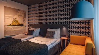 Standard Twin Room (extra bed possibility)