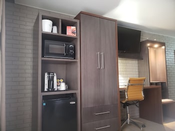 Suite, 2 Queen Beds, Non Smoking