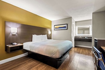 Standard Room, 1 King Bed, Non Smoking