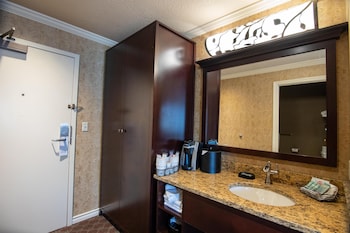 Deluxe Room, 1 King Bed, Non Smoking