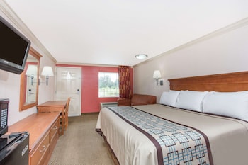 Suite, 1 King Bed, Non Smoking