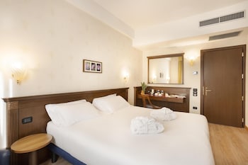 Superior Room, 1 Queen Bed, Non Smoking