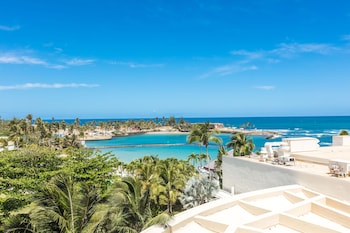 FAMILY HIGH FLOOR OCEAN VIEW - 4 DBL BEDS