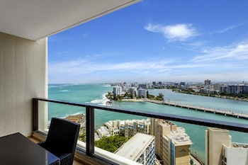 Suite, Multiple Beds, Balcony, Lagoon View (Wave Wing)