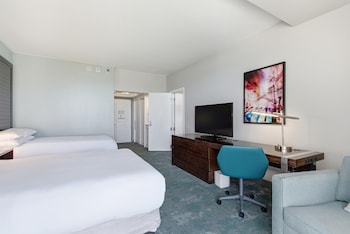 Family Suite, 1 King Bed with Sofa bed, Balcony