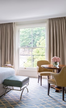 Superior Room, City View