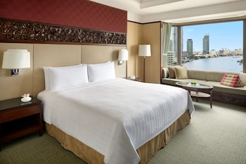 Shangri-La wing, Deluxe river view room, 2 Twin Beds