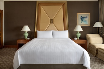 Deluxe Suite (Krungthep Wing)