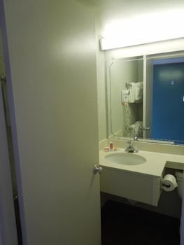 Deluxe Room Ocean Front with Private Balcony