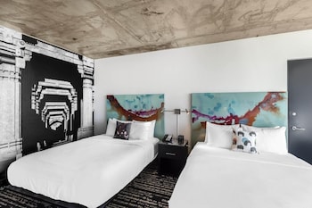 Room, 2 Queen Beds, Mobility Accessible, Corner (Mobility, Corner)