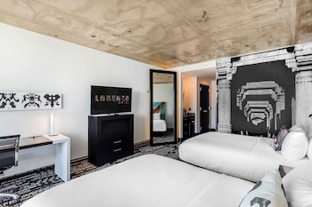 Room, 2 Queen Beds, Mobility Accessible, Corner (Mobility, Corner)