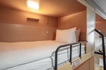 [Dear My Family] Family Bunk + Breakfast for 2 & 1 child +2 Random ticket (Running man/Dynamic maze)
