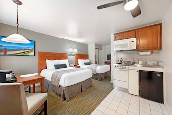 Standard Room, 2 Double Beds, Non Smoking, Kitchenette (Pet Friendly)