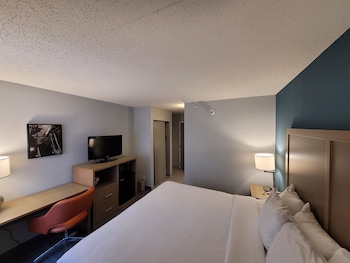 Suite, Multiple Beds, Accessible, Non Smoking (Efficiency, Upgrade)