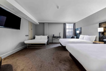 Deluxe Room, Multiple Beds