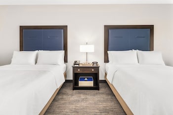 Room, 2 Queen Beds, Mobility Accessible, Non Smoking (Comm, Mobil, Roll In Shwr)