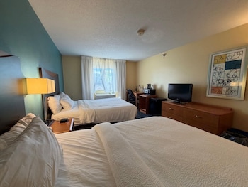 Standard Room, 2 Queen Beds, Non Smoking