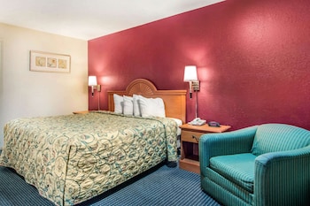 Standard Room, 1 King Bed, Non Smoking