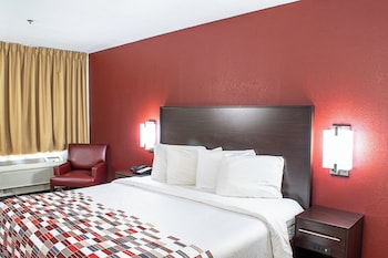 Deluxe Room, 1 King Bed, Accessible (Roll-In Shower, Smoke Free)