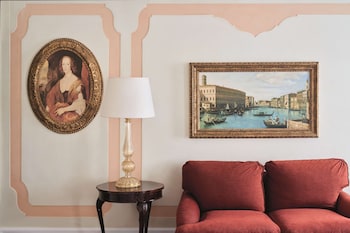Junior Suite, Lagoon View (with Balcony or Terrace)