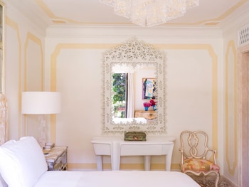 Suite (Sophia)