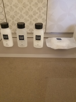 Room, 2 Queen Beds, Non Smoking