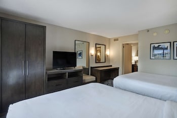 Suite, Multiple Beds, Accessible (Hearing impaired)