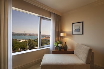 Room, 1 King Bed (Bosphorus View)