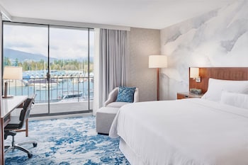 Room, 1 King Bed, Balcony, Harbor View